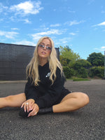 Load image into Gallery viewer, Julie Bergan - Sort Shorts
