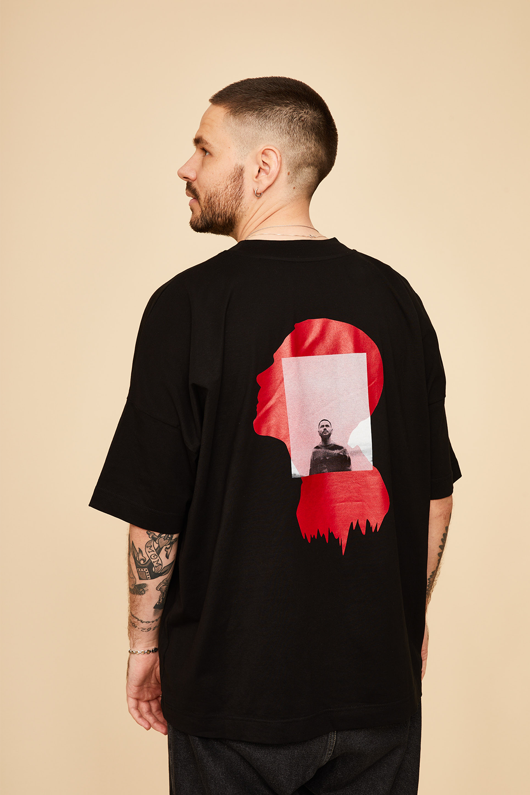 CHRIS HOLSTEN T-SHIRT