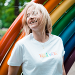 Load image into Gallery viewer, VÅG Å VÆRE PRIDE T-SKJORTE

